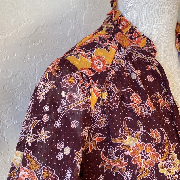 🎉 MAISON & D’ AME’LIA FLORAL TOP‼️ - Picture 4 of 13